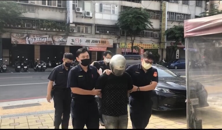 圖片說明：中和警將打架傷人人犯逮捕歸案。（記者徐煜勝翻攝）