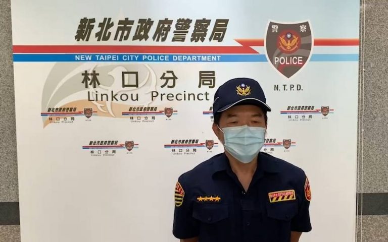 林口交通分隊副分隊長汪建宏籲，行車應恪遵交通規則，行經路口放慢車速，謹慎通行，確保自身及用路人安全。（記者黃荷琇翻攝）