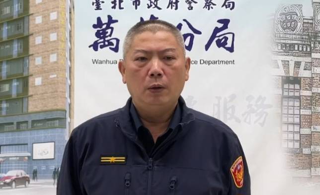 龍山所副所長馬秋揚說明案情。（記者林金聖翻攝）