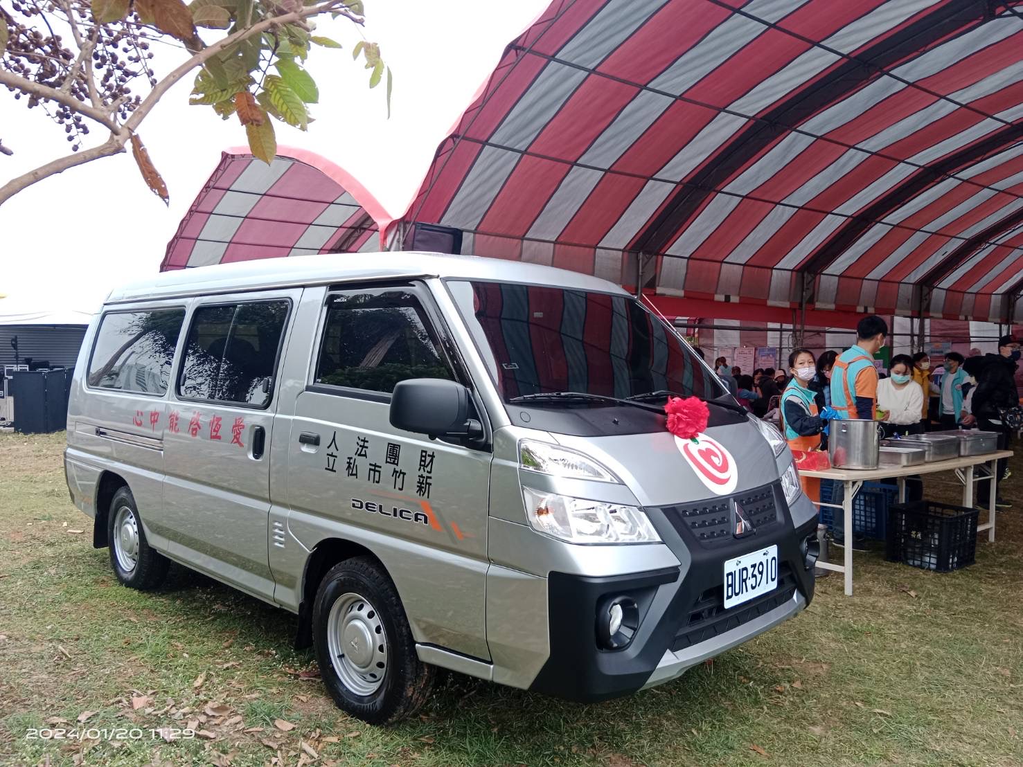 交通車將作為載送學員社區活動與就醫服務。（圖/記者黃溎芬攝）