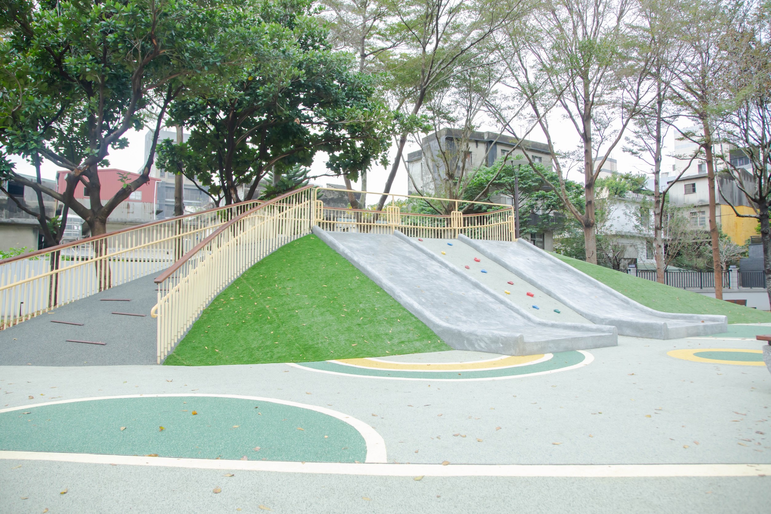 市府首階段已完成西雅公園、台溪親子公園環境改善，未來將加速串聯客雅溪沿岸5座公園。（圖/記者林照東翻攝）