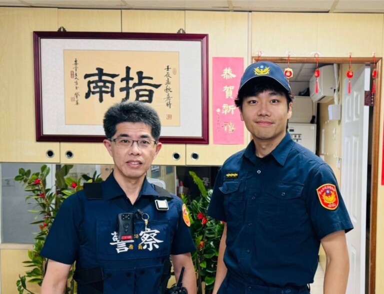 指南派出所警員陳政男（圖左）、徐駿霖（圖右）呼籲，失智症患者的走失問題日益嚴重，希望社會各界提高對失智症群體的關注，提供患者及其家庭更多支持與資源。（記者 黃荷琇翻攝）