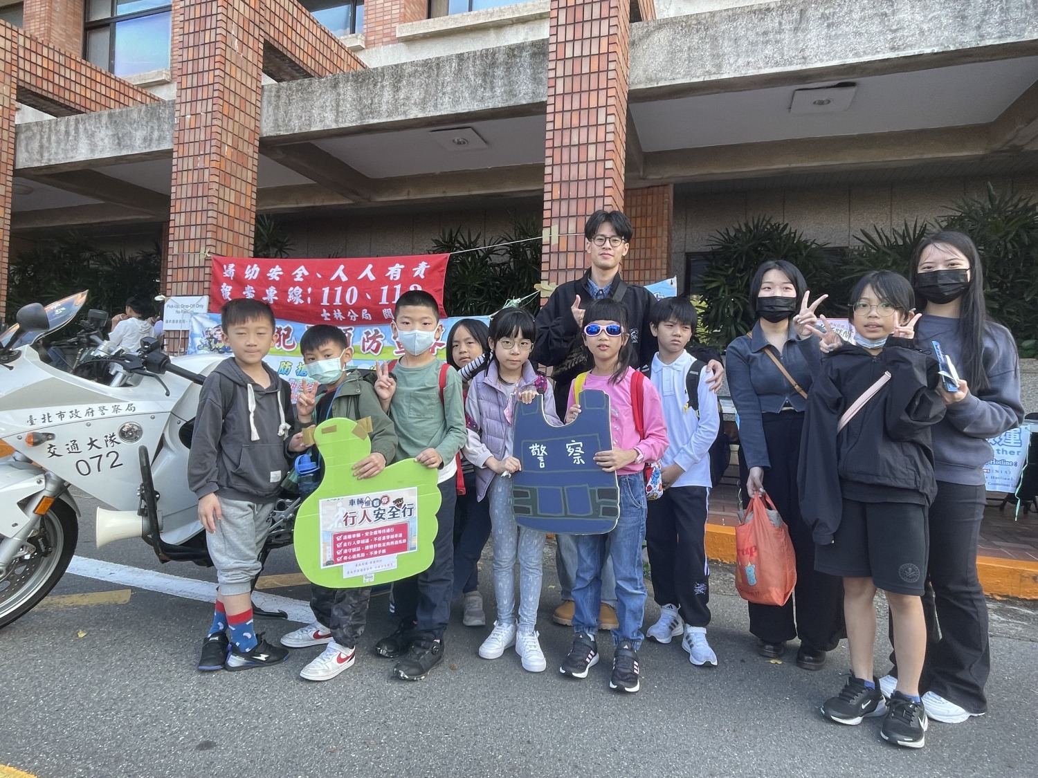 「台北美國學校秋季園遊會」在天母地區熱鬧登場。（記者 黃荷琇翻攝）