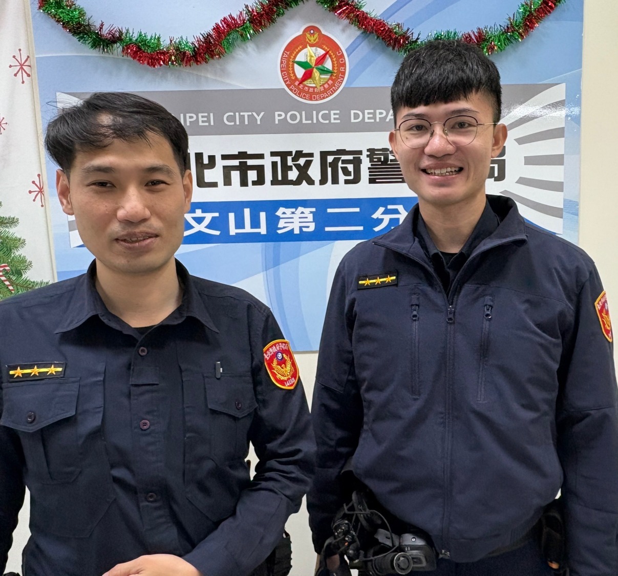 景美派出所警員張勝雄、警員莊凱鈞。（記者 張艷君翻攝）