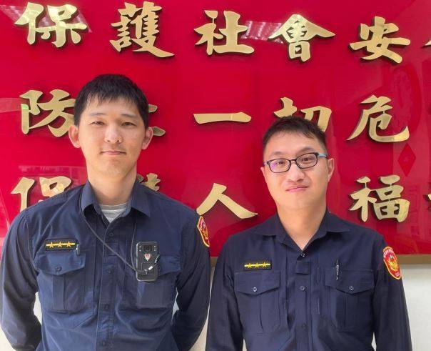 延平派出所警員簡鴻政(圖左)、賴冠穎(圖右) 提醒民眾，若家中有失智長者或行動不便的親屬，應加強防走失措施。（記者 黃荷琇翻攝）