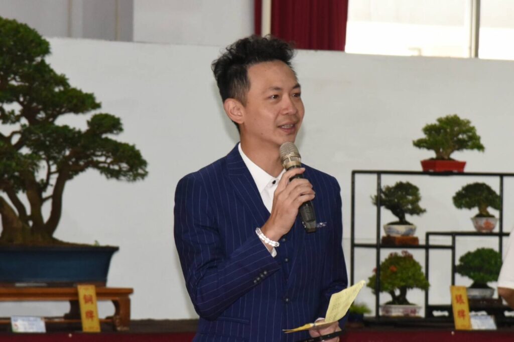 花菓盆栽協會理事長彭冠今理事長:以盆栽為語言,讓自然走進生活——2025台灣花菓盆栽展啟動藝韻新章!(圖/記者蔡尚芸翻攝)