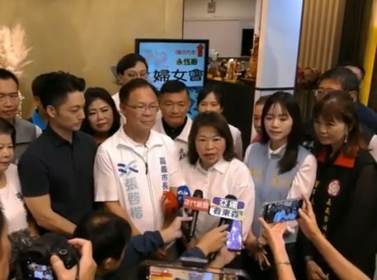 黃敏惠強調,嘉義市府爭取高鐵嘉義站聯外輕軌迄今未果,民進黨政府屢於「選前開支票,選後狂跳票」,讓嘉義市民等待超過20年仍是一場空,對嘉義人而言情何以堪?(圖/記者翻攝)