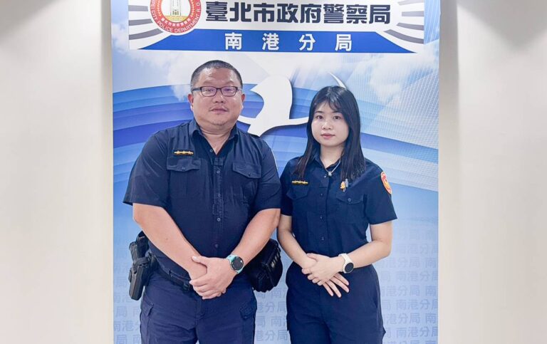 南港所警員李彥傑(左)、汪亭妤(右)。(圖/記者薛秀蓮 翻攝)